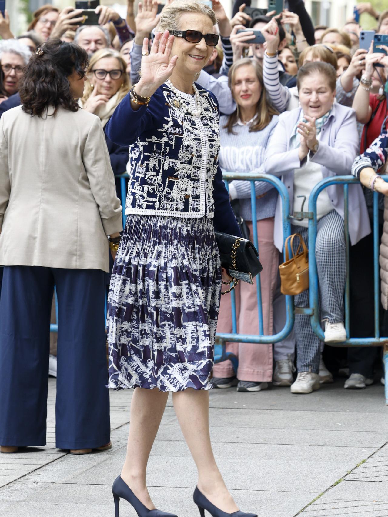 La infanta Cristina con un vestido marinero.