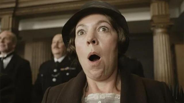 Olivia Coleman en un fotograma de 'Pequeñas cartas indiscretas', película dirigida por Thea Sharrock