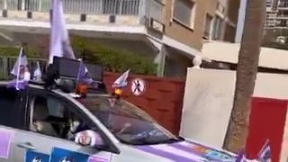Vídeo del aficionado del Real Valladolid circulando con su coche tuneado por Benidorm