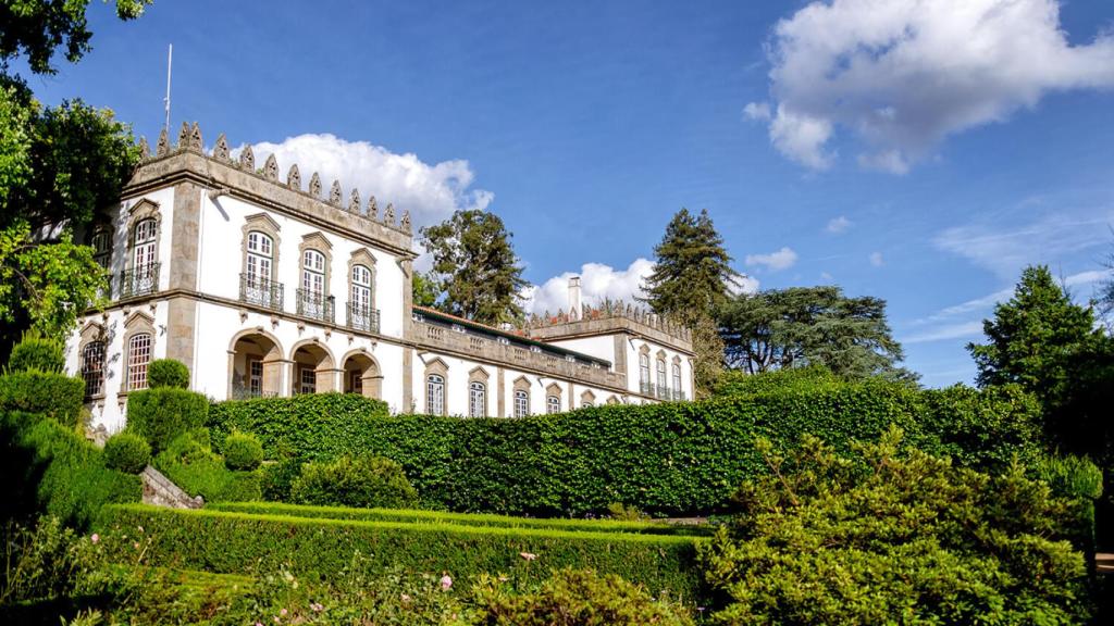 Exterior de los jardines del Parador Casa da Ínsua.