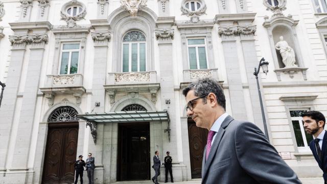 El ministro Félix Bolaños, este lunes a su salida del Tribunal Supremo, donde se ha reunido con la Sala de Gobierno./