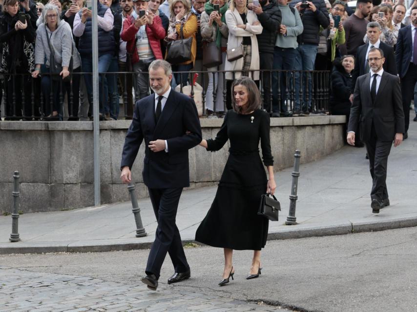 Los Reyes, a su llegad a la iglesia.