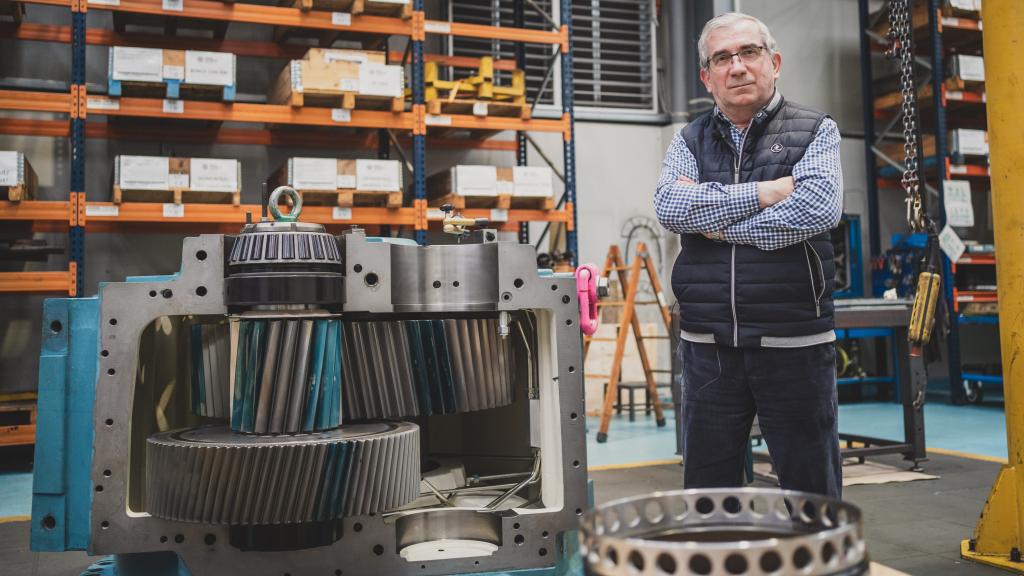Lo que hoy es una empresa que cuenta entre sus clientes a las mayores empresas energéticas de España, como Endesa, Acciona o Iberdrola, comenzó hace más de 80 años como un taller de producción de herramientas agrícolas.