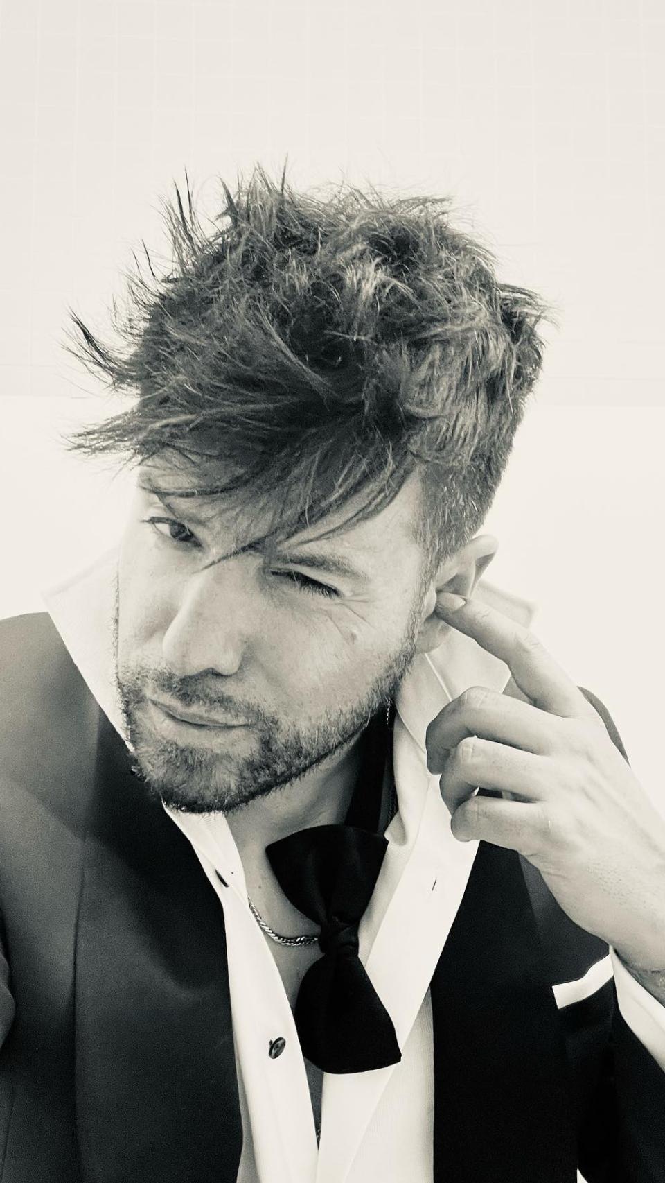 Pablo López en una fotografía, en blanco y negro, publicada en sus redes sociales.