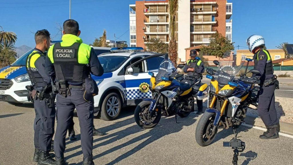 Efectivos de la Policía Local de Alicante.
