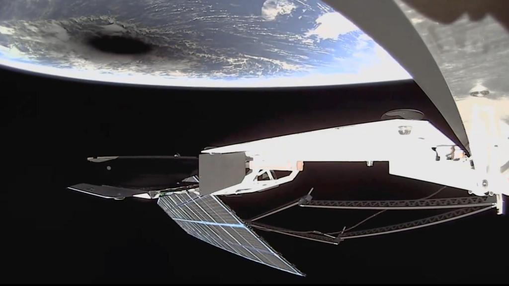 La sombra de la Luna en la Tierra desde un satélite de Starlink
