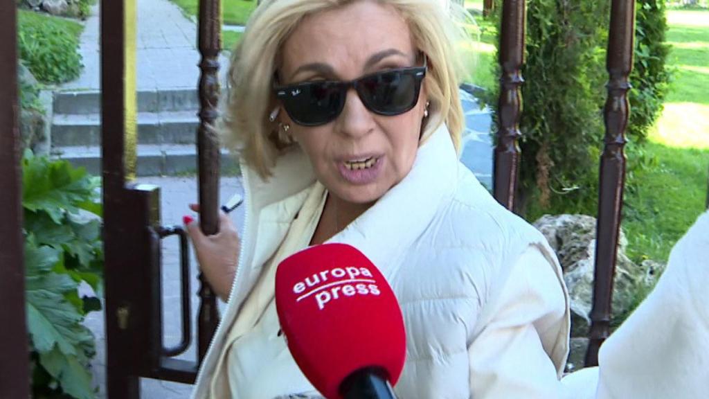 Carmen Borrego, entrando en su domicilio, hace unas horas.