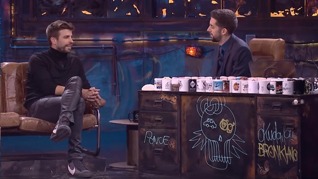 Gerard Piqué con David Broncano en 'La Resistencia'.