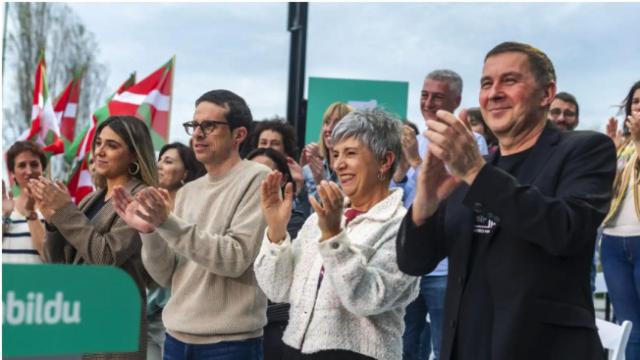 El coordinador de EH Bildu, Arnaldo Otegi, durante un acto de campaña en Getxo.