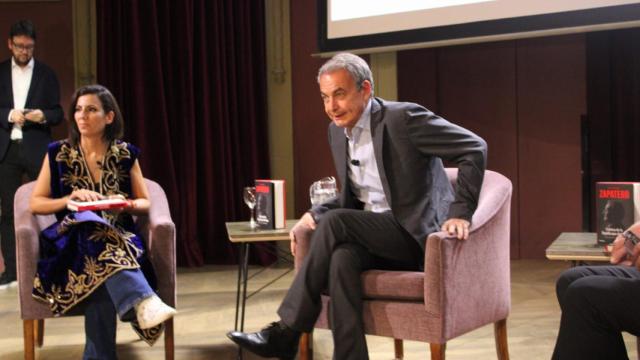 Zapatero, al inicio de su presentación en el Ateneo