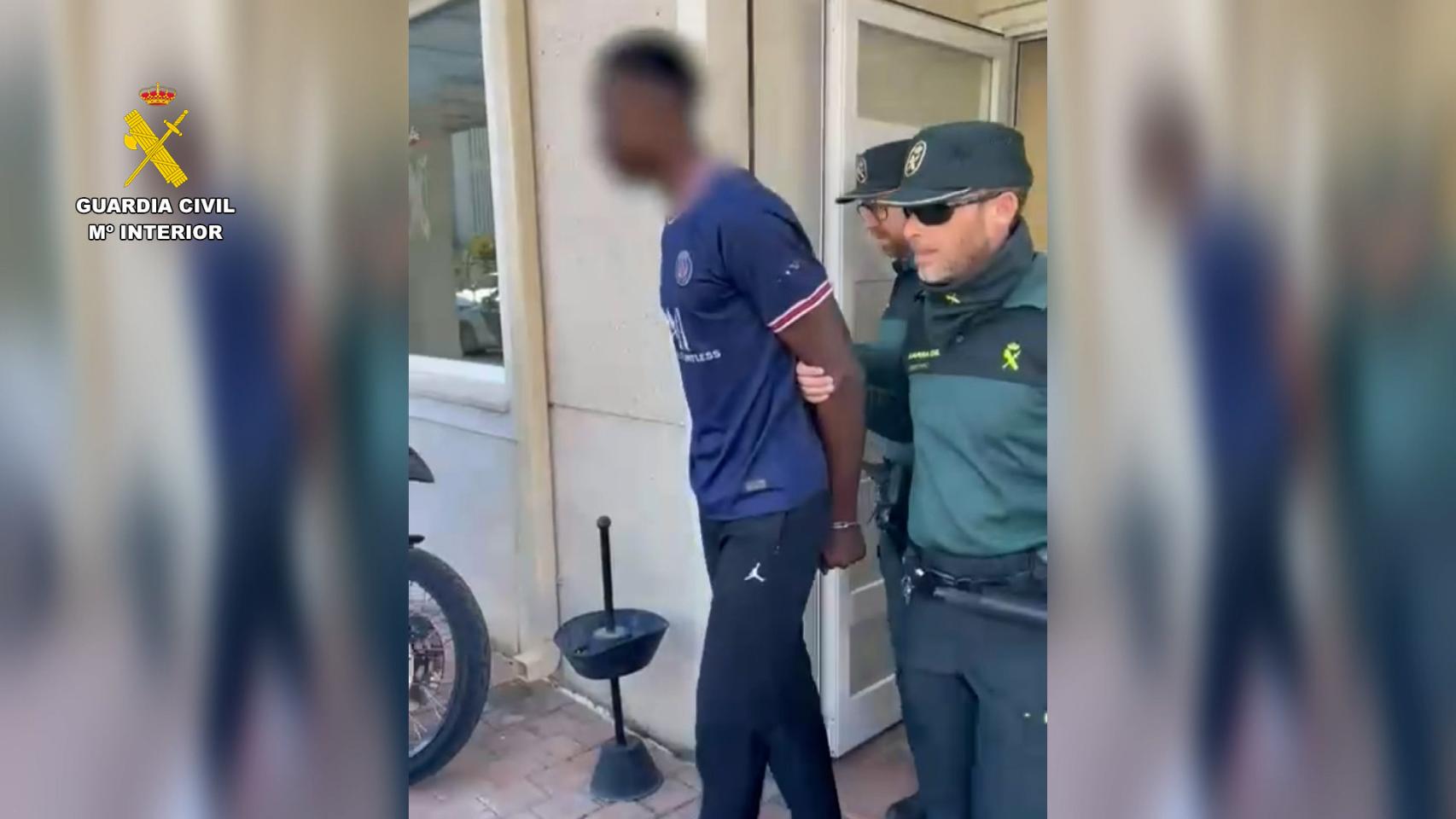 La detención del joven de 19 años.