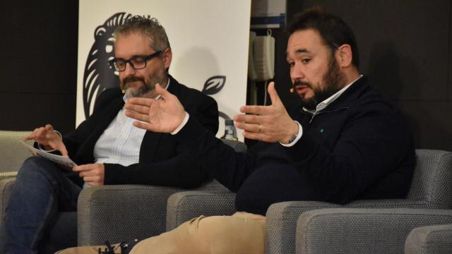 Daniel Pérez, CEO de Zunder (Grupo Easycharger) y J.I. Fernández, periodista de EL ESPAÑOL Noticias de Castilla y León en elForo Energía EL ESPAÑOL Noticias de Castilla y León