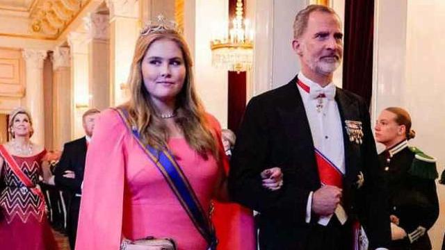 Amalia de Holanda y Felipe VI en la fiesta del 18 cumpleaños de Ingrid de Noruega.