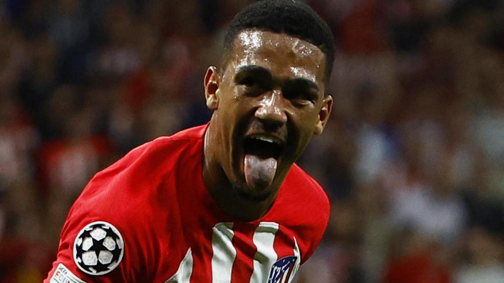 Lino celebra su gol ante el Dortmund.
