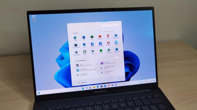 Ordenador portátil con Windows 11