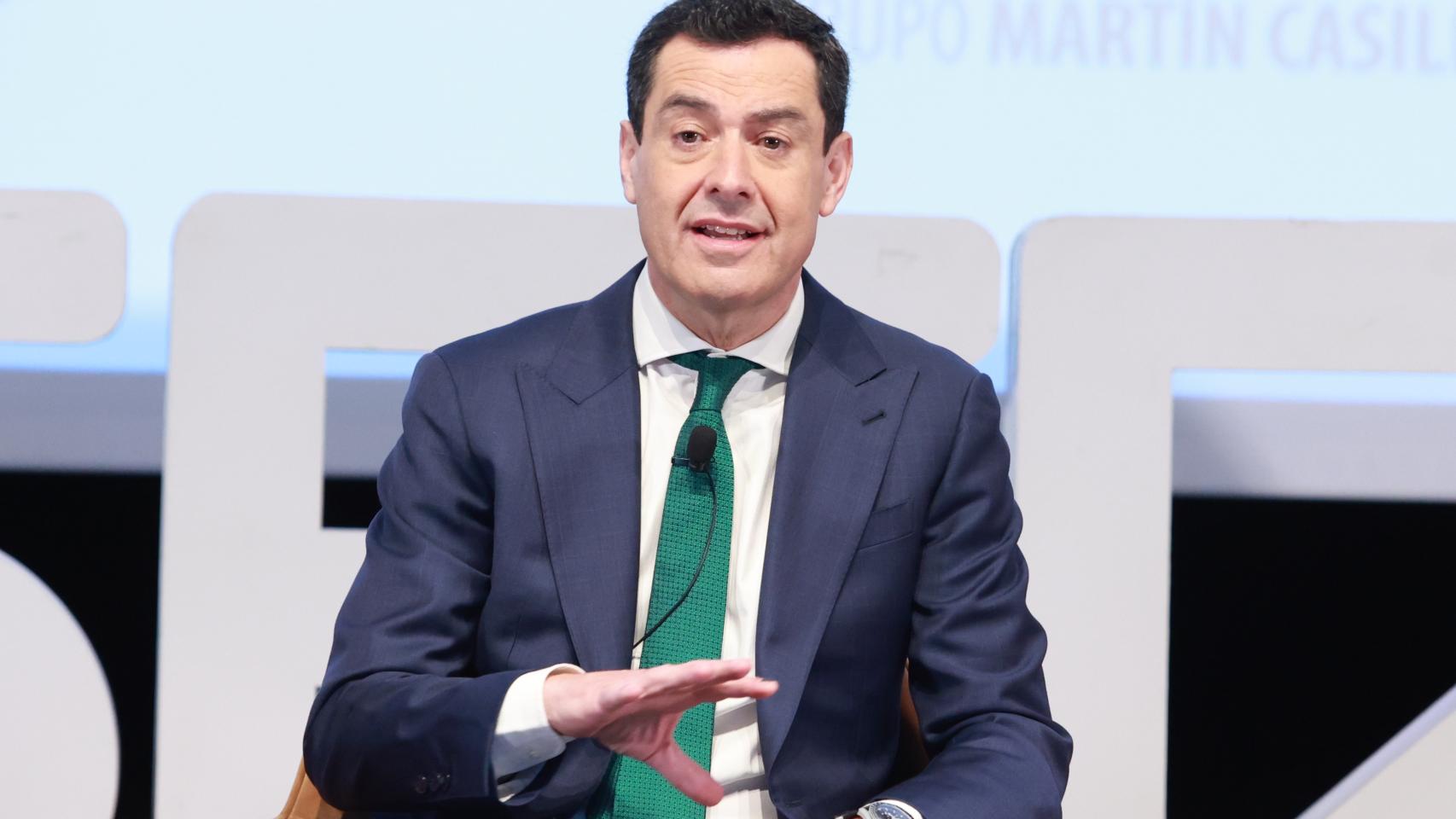 Juanma Moreno, este miércoles en el encuentro de la Ser en la Fundación Cajasol.