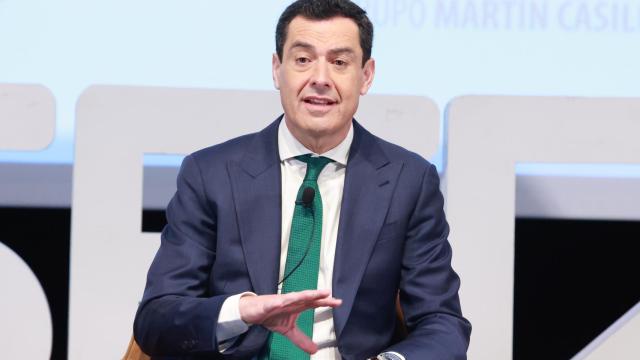 Juanma Moreno, este miércoles en el encuentro de la Ser en la Fundación Cajasol.