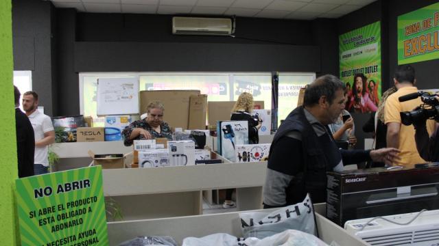 Tienda Black Days Outlet en Alhaurín de la Torre.
