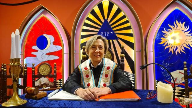 Mar Sánchez, líder de una logia masónica.