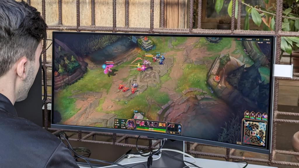 Monitor TCL 34 pulgadas