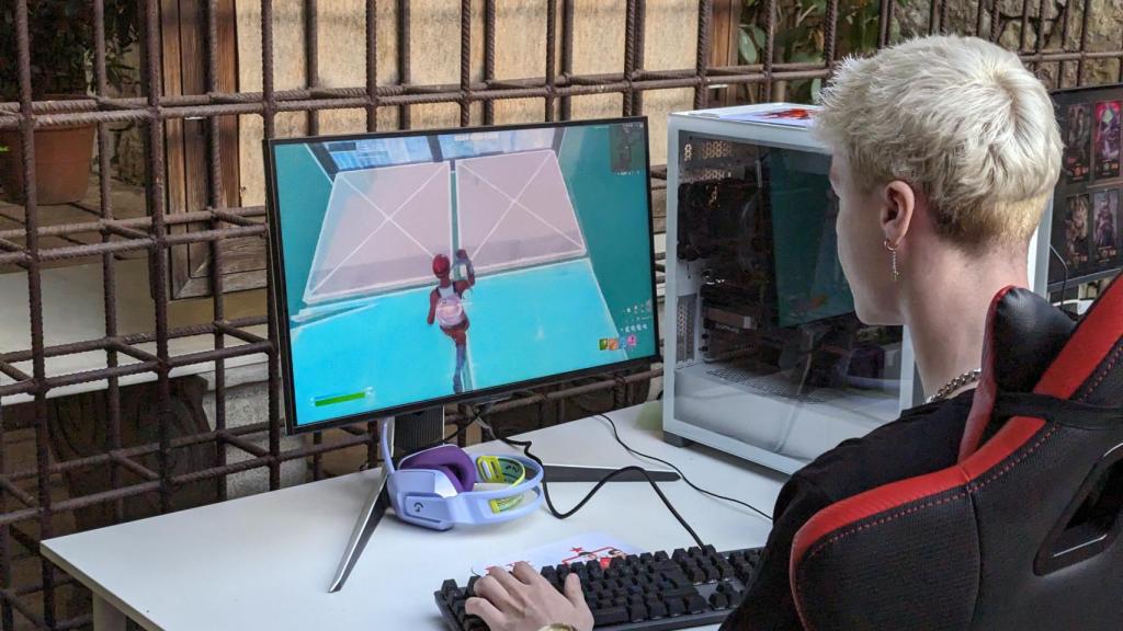 Monitor TCL 27 pulgadas