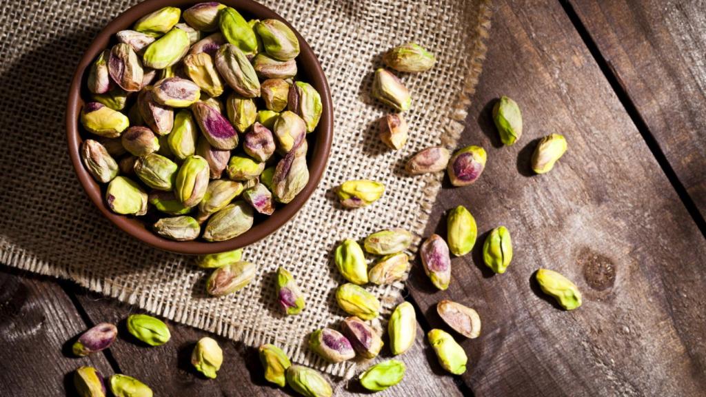 Los pistachos tienen propiedades para neutralizar las arrugas.