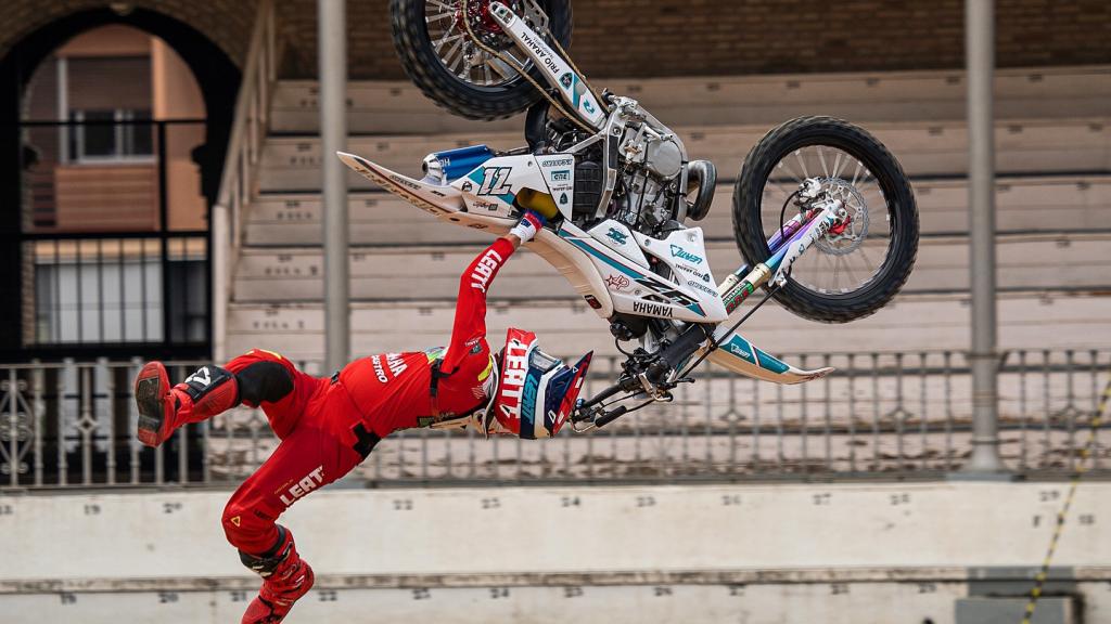 Uno de los pilotos del campeonato de España Freestyle de Motocross.