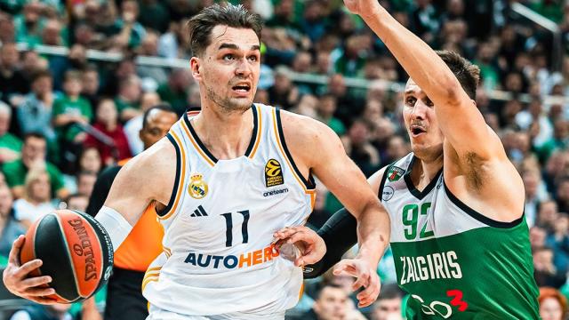 Mario Hezonja realiza una entrada a canasta frente al Zalgiris.