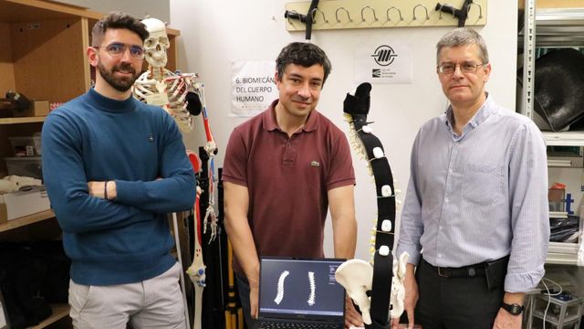 Investigadores dEL equipo de biomecánica del LIM Florian Michaud, Urbano Lugrís y Javier Cuadrado