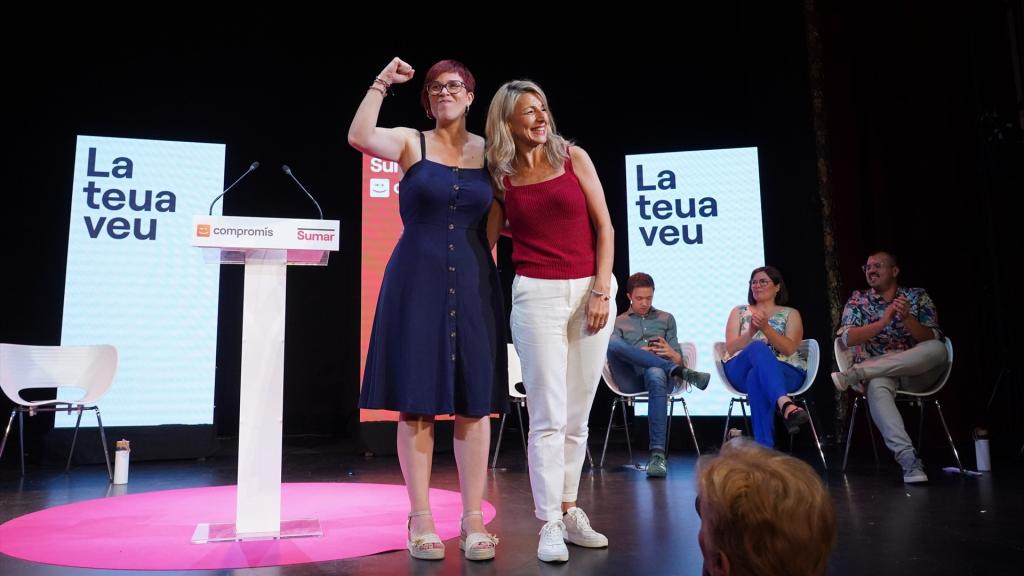 Águeda Micó, diputada de Compromís, y Yolanda Díaz, líder de Sumar.