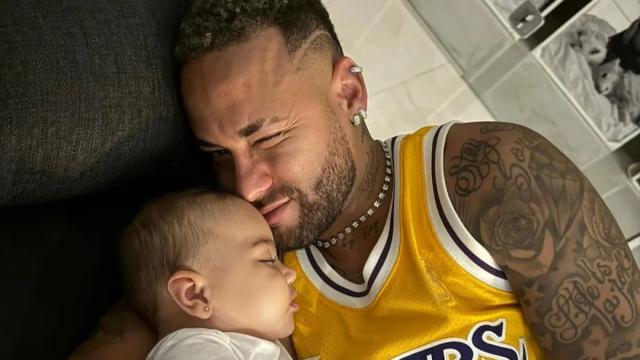 Neyma junto a su hija.
