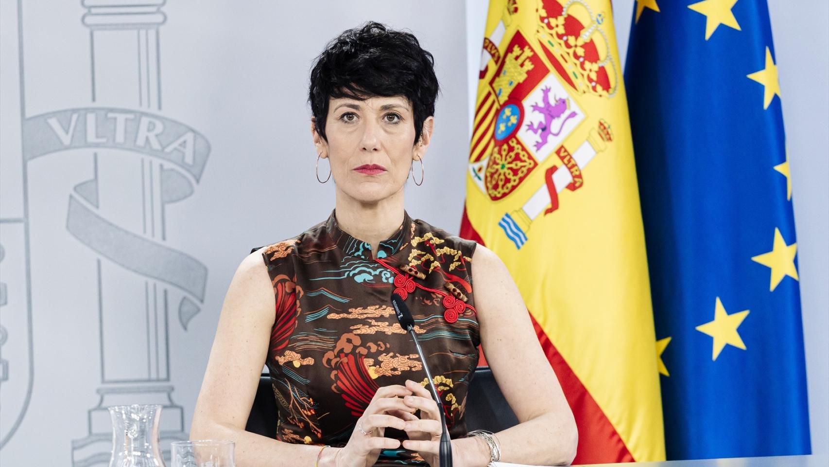 La ministra de Inclusión, Seguridad Social y Migraciones, Elma Saiz, durante una rueda de prensa posterior a la reunión del Consejo de Ministros, en una imagen de archivo.