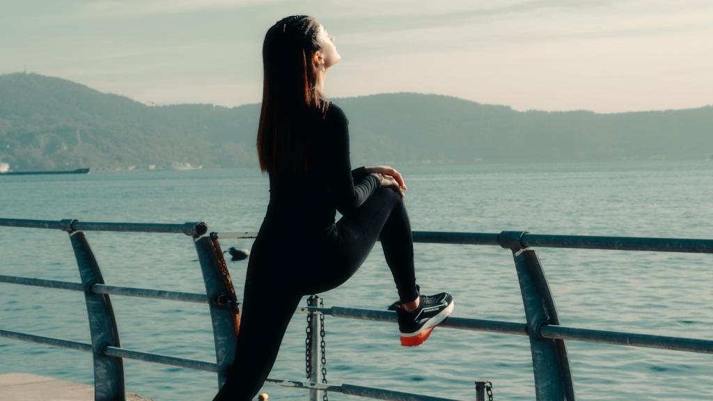 Imagen de archivo de una mujer haciendo ejercicio.