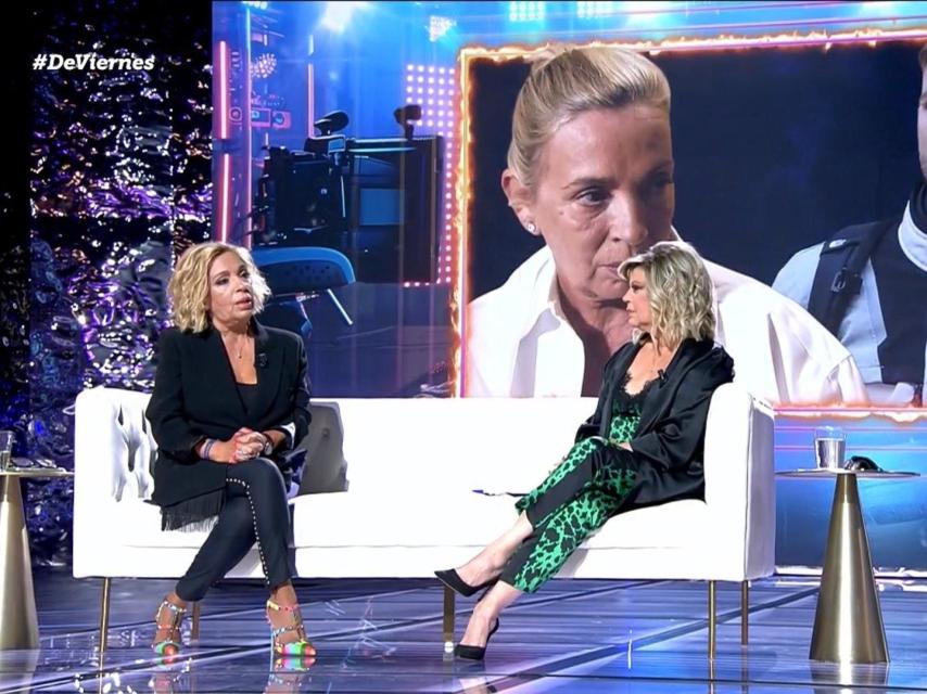 Terelu y Carmen Borrego, sentadas en el plató de '¡De Viernes!'.