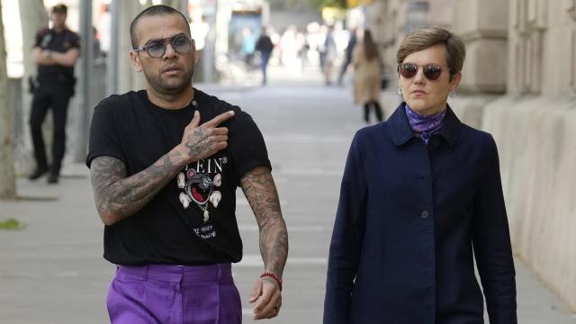 Comparecencia semanal de Dani Alves, junto a su abogada Inés Guardiola, en la Audiencia de Barcelona