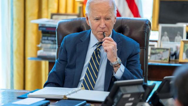Biden en una llamada con Netanyahu el pasado 4 de abril.