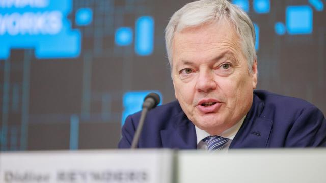 El ya ex comisario de Justicia, Didier Reynders, durante su último acto público el pasado 5 de abril