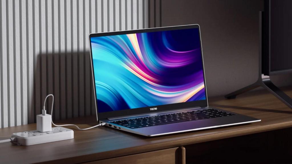 Ordenador de TECNO con Windows 11