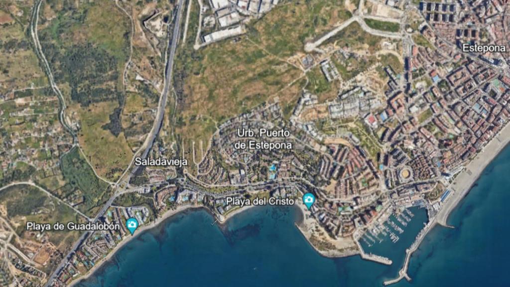 Imagen aérea de los terrenos del sector Saladavieja, en Estepona.
