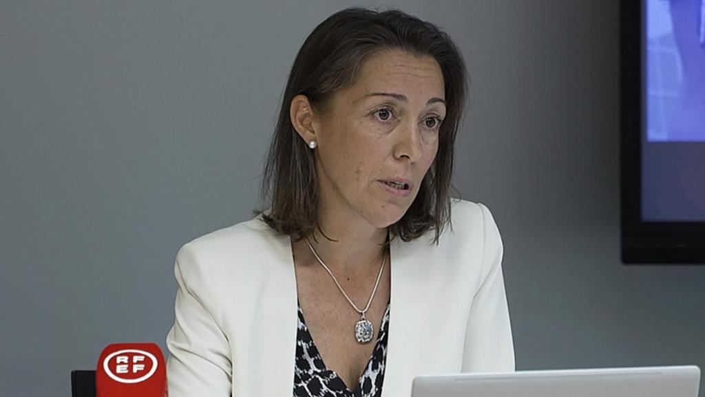 Elvira Andrés en un acto de la RFEF.