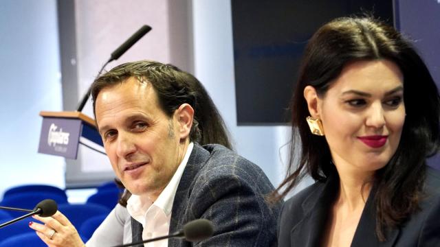 La portavoz adjunta del PP en el Congreso de los Diputados, Mirian Guardiola, acompañada por el presidente del PP de Valladolid, Conrado Íscar,
