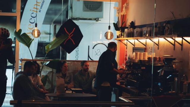 El interior de Vander Coffee.
