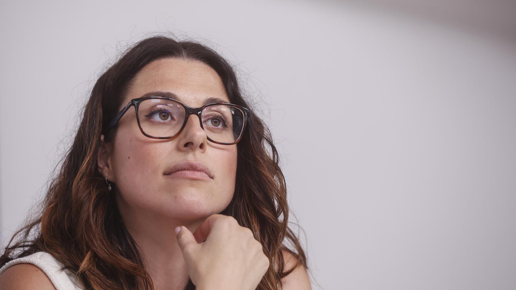 La exvicepresidenta y portavoz del Consell, Aitana Mas, durante una rueda de prensa.