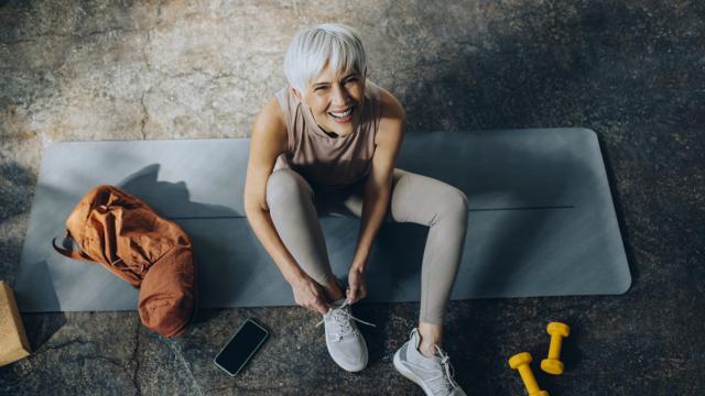 Mujer haciendo ejercicio.