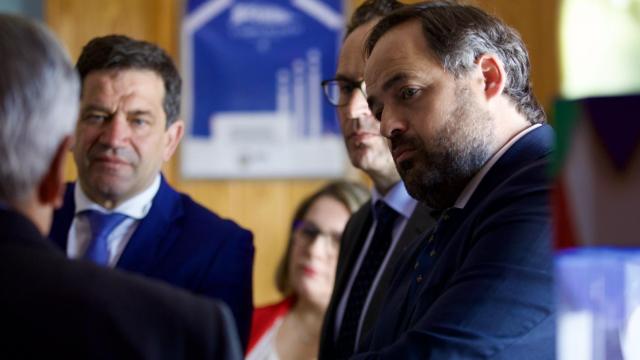 Miguel Ángel Valverde, presidente de la Diputación de Ciudad Real y Paco Núñez, presidente del PP CLM.