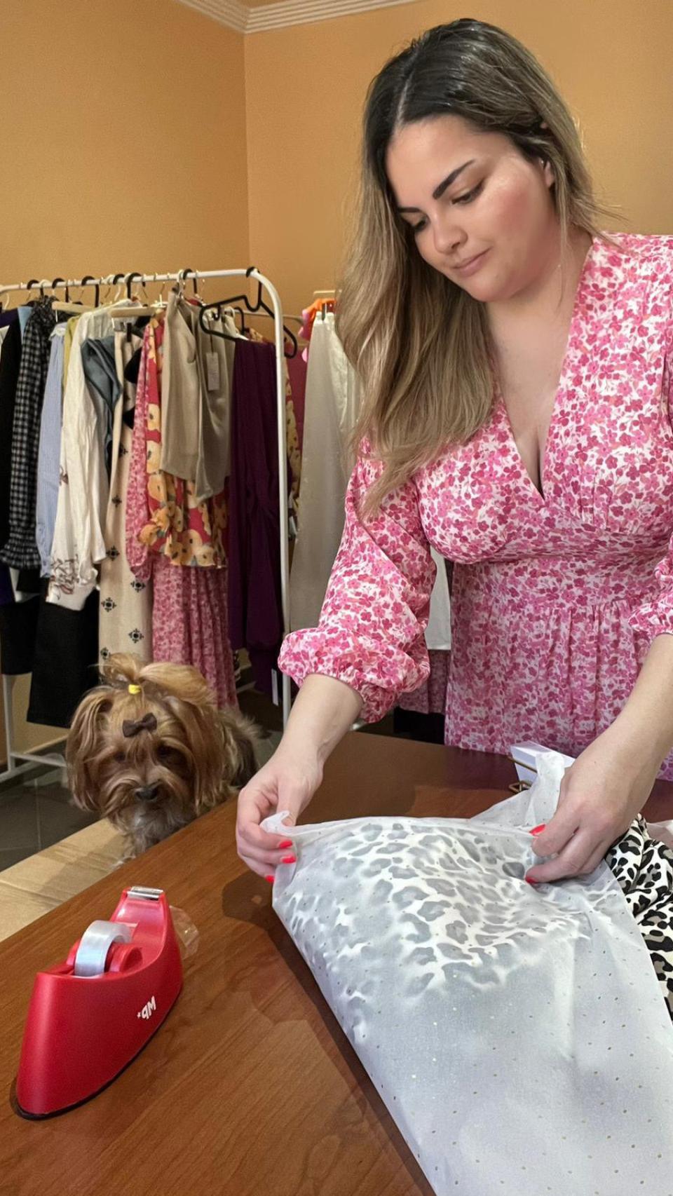 Jessica trabajando