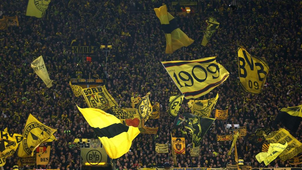 'El muro', en el estadio del Dortmund.