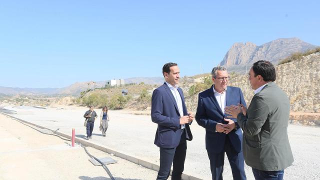 El presidente de la Diputación, Toni Pérez, ha visitado las obras.