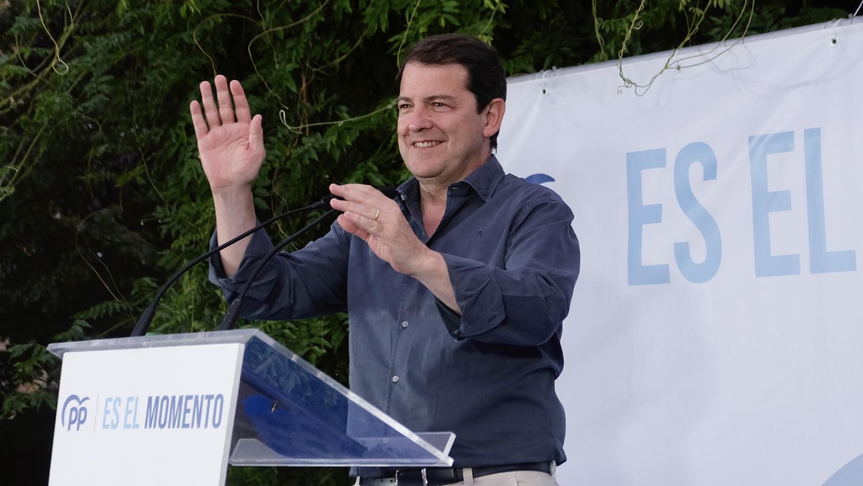 Alfonso Fernández Mañueco en la pasada campaña electoral del 23J. Imagen de archivo