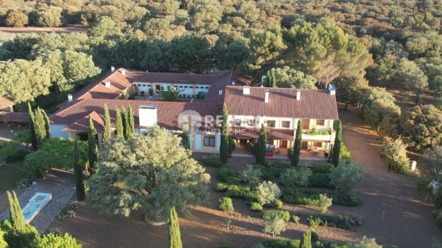 La lujosa casa que se encuentra en la finca más grande de Castilla y León a la venta